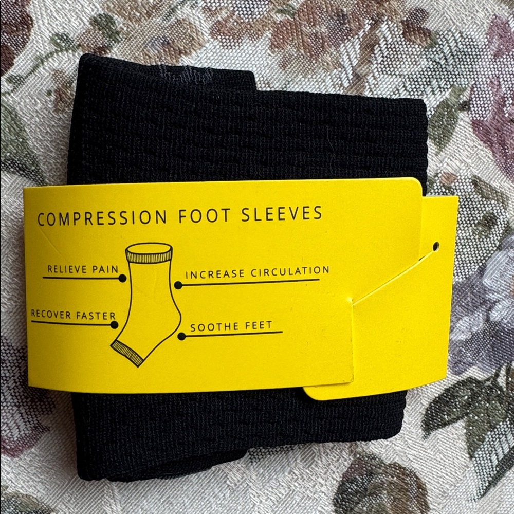 Compression foot sleeves - Picture 2 of 2